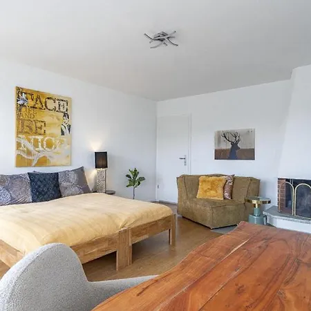 Mit Gemeinschaftsbad